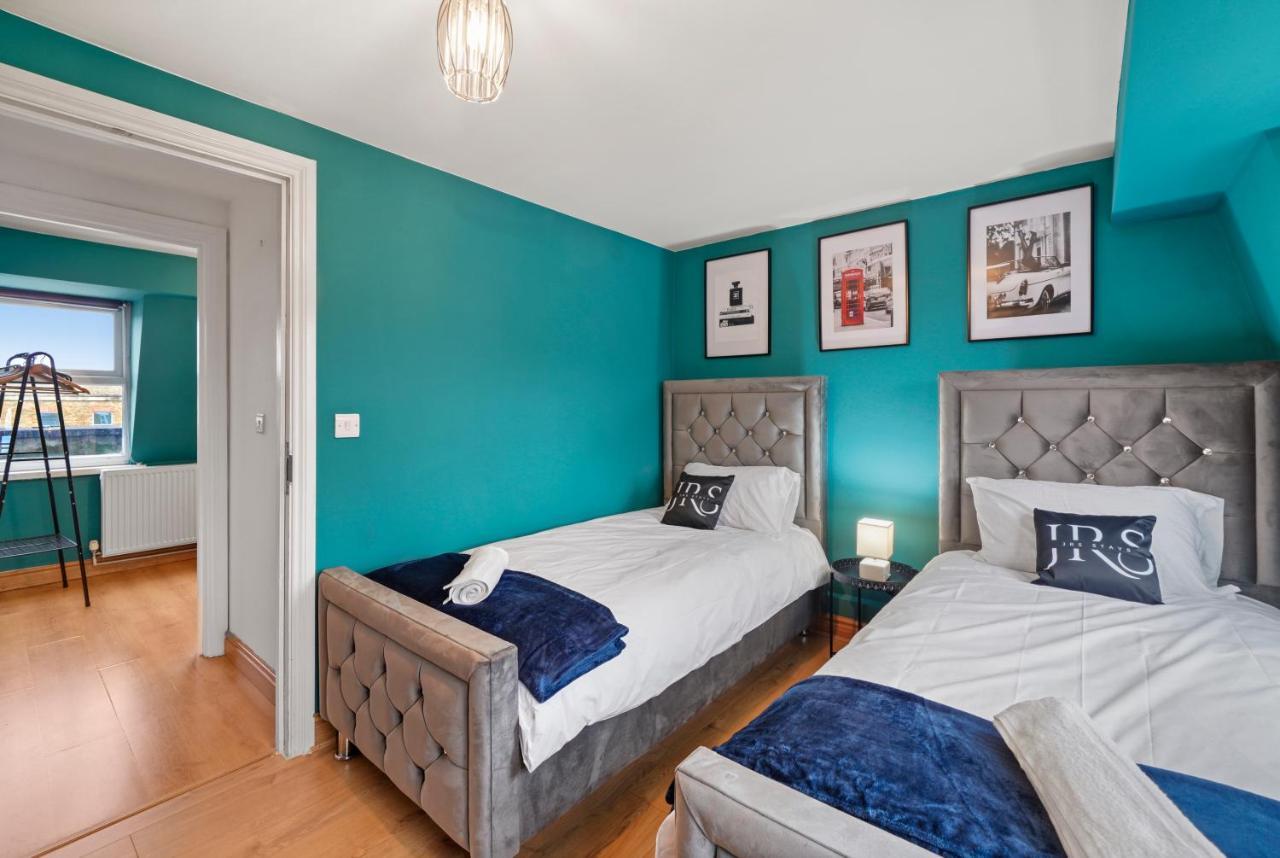לונדון Spacious 2Br Flat In The Heart Of Angel Islington מראה חיצוני תמונה